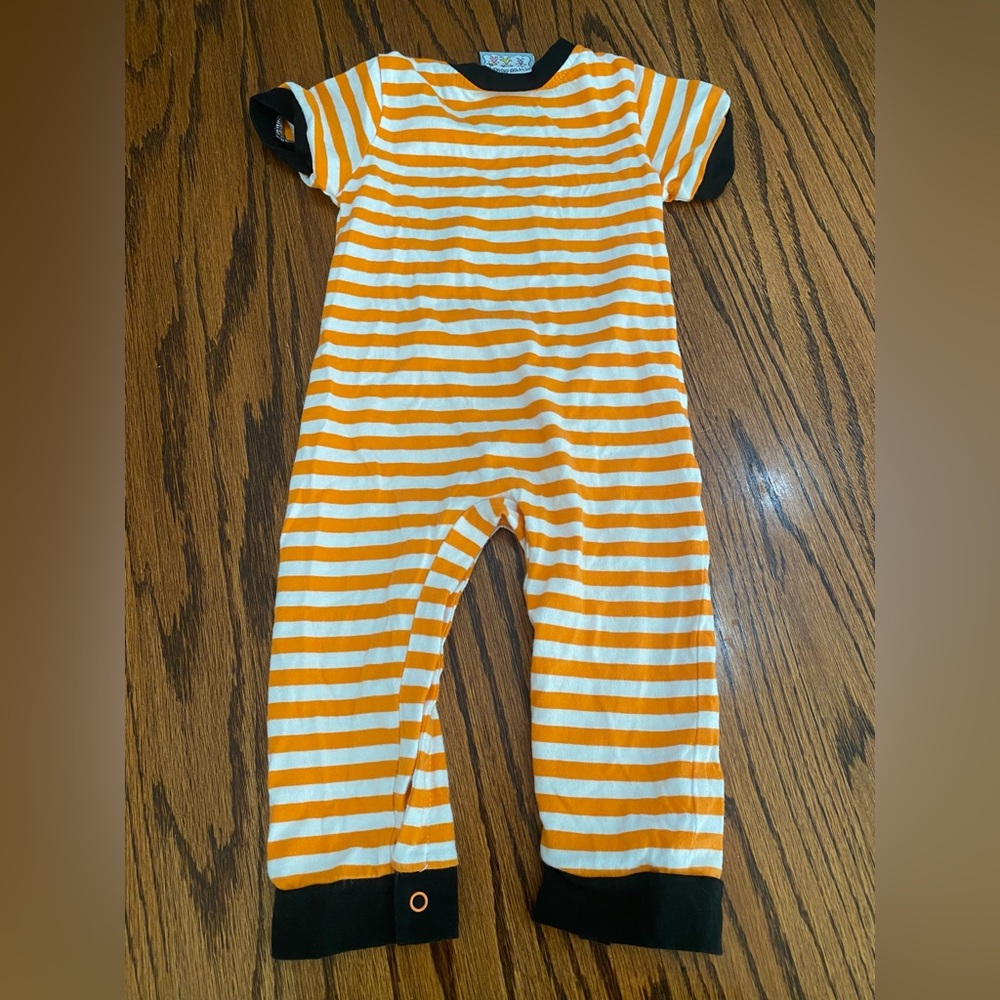 Three Sisters Halloween Boo Baby Infant Orange and White Striped Long Romper 18m - Picture 2 of 5